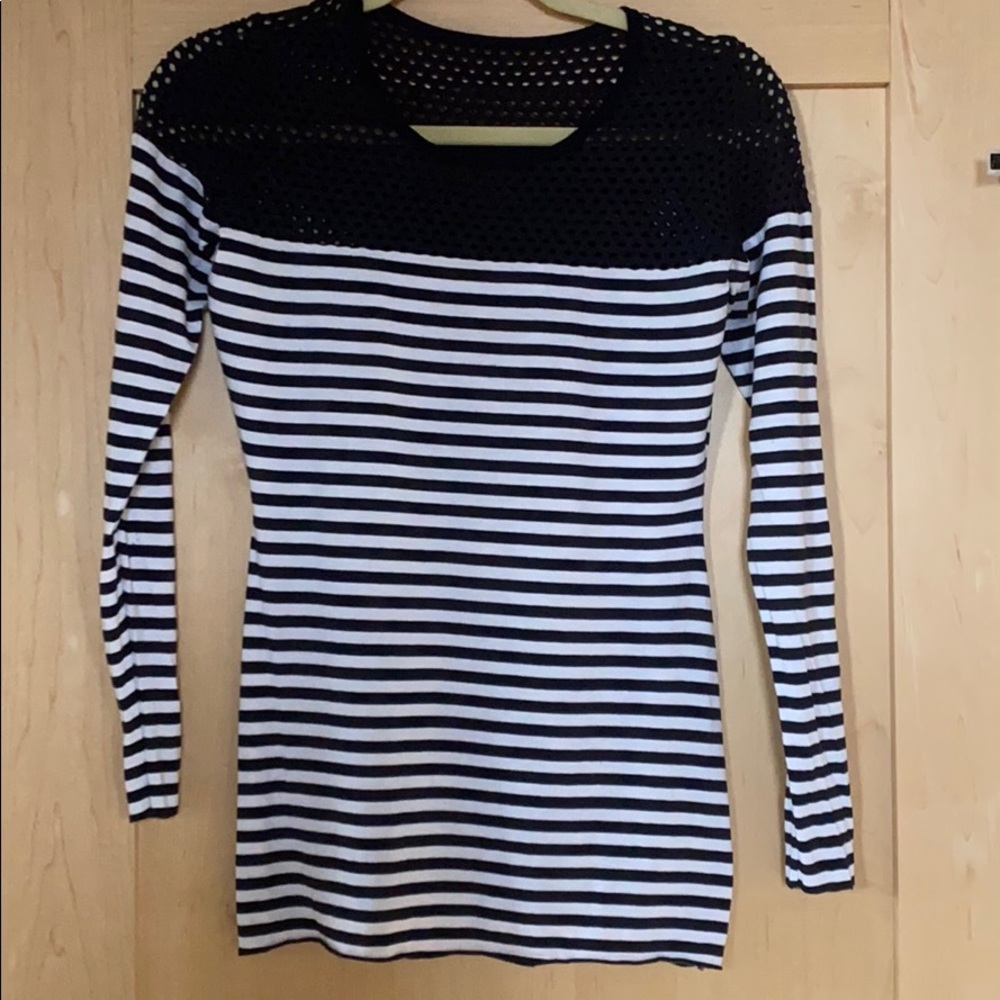Bailey 44 top